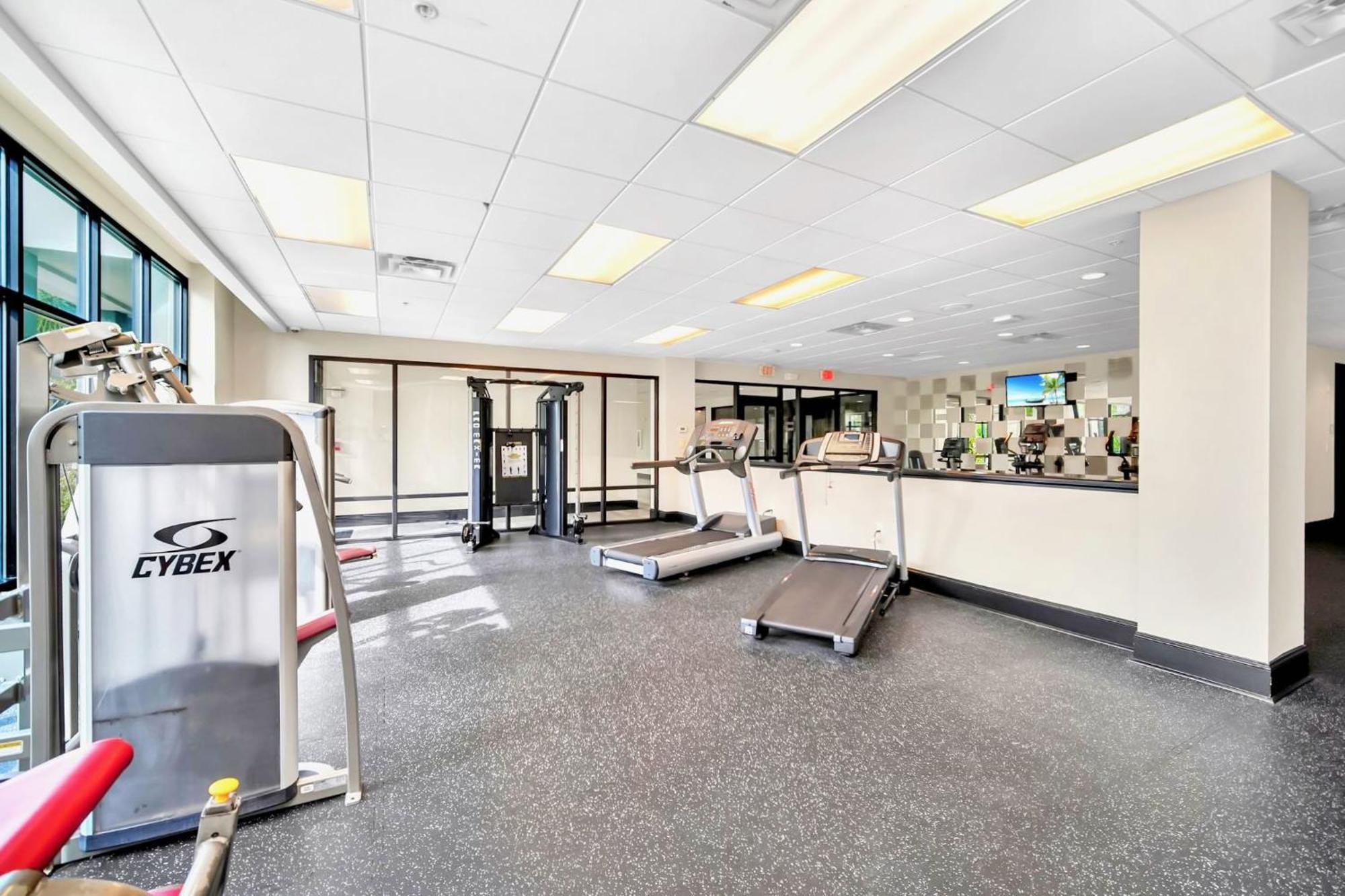 Luxury 2Br Condo - Pool & Hot Tub - Near Disney Orlando Buitenkant foto