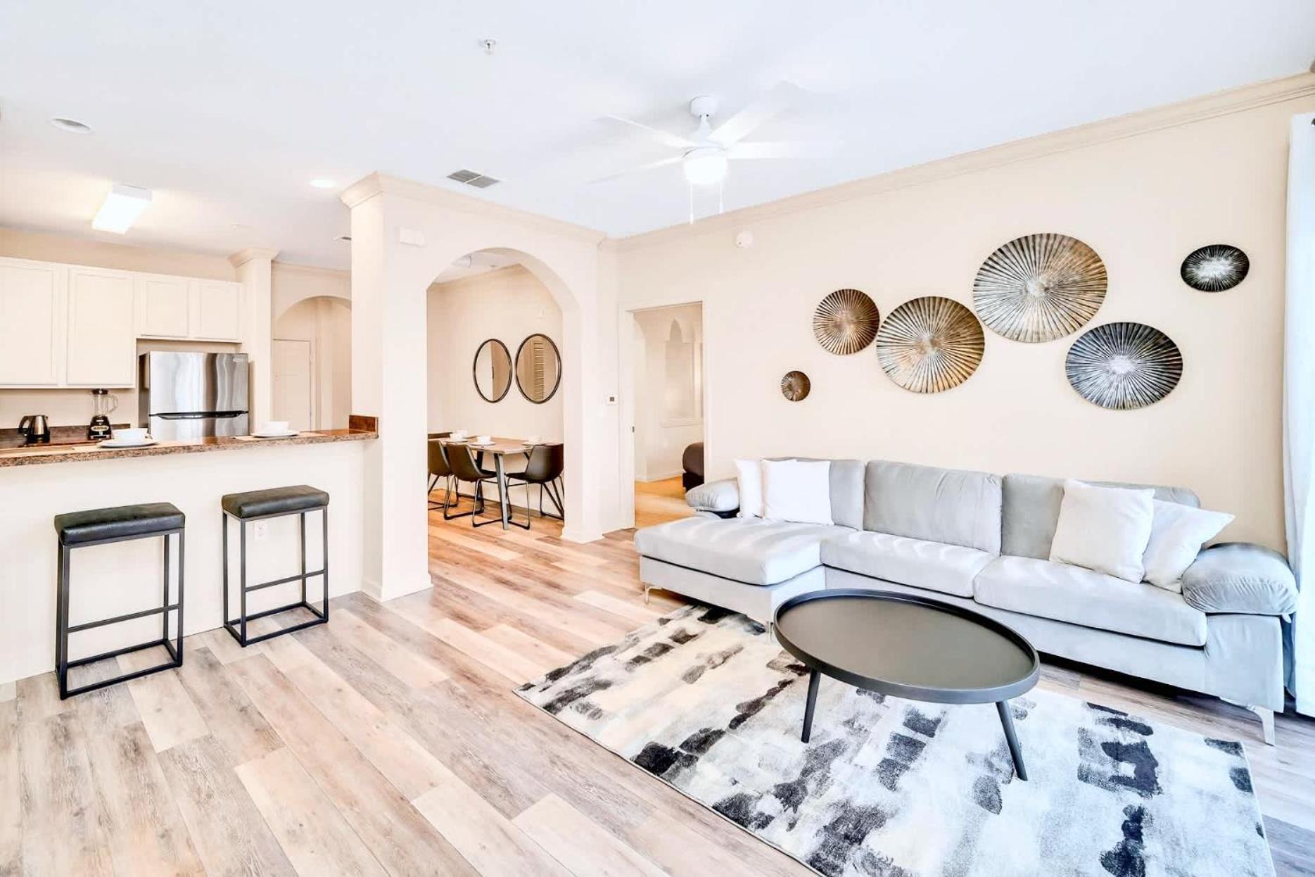 Luxury 2Br Condo - Pool & Hot Tub - Near Disney Orlando Buitenkant foto